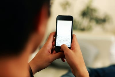 Fristlose Kündigung wegen Äußerungen in privater Chatgruppe?